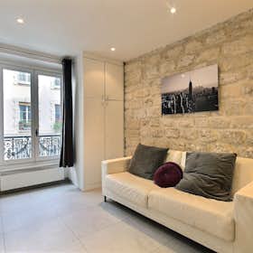 Apartment for rent for €2,103 per month in Paris, Rue du Fer-à-Moulin
