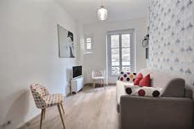 Apartment for rent for €1,650 per month in Paris, Boulevard de Ménilmontant