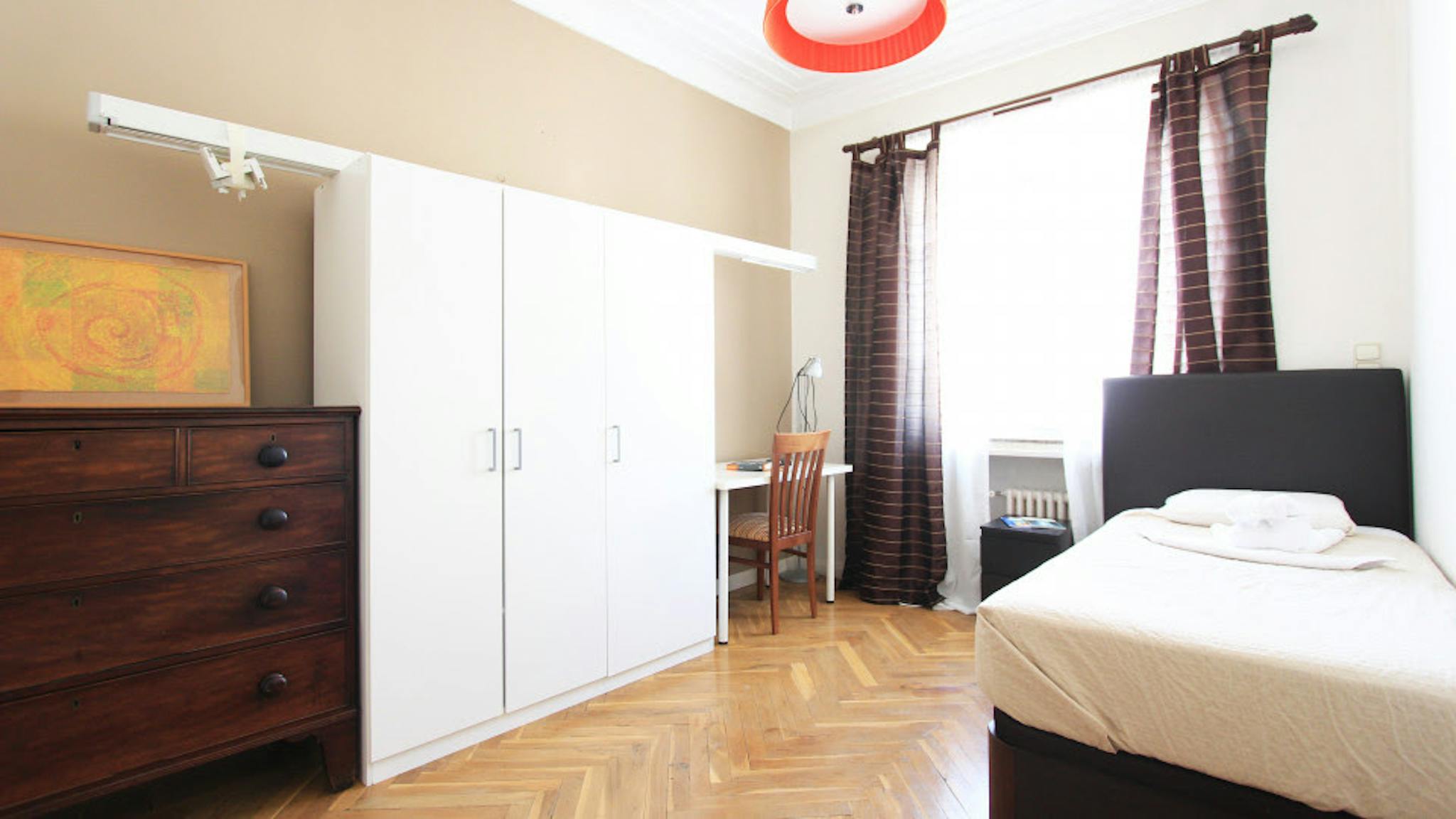 Calle de Juan Álvarez Mendizábal, Madrid preview