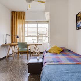 Private room for rent for €350 per month in Murcia, Ronda de Garay