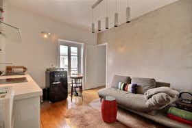 Wohnung zu mieten für 1.477 € pro Monat in Paris, Avenue Daumesnil