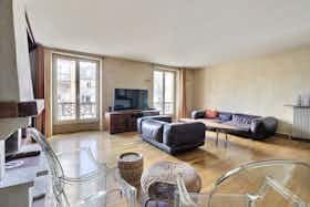 Apartment for rent for €2,427 per month in Paris, Rue du Faubourg Saint-Denis