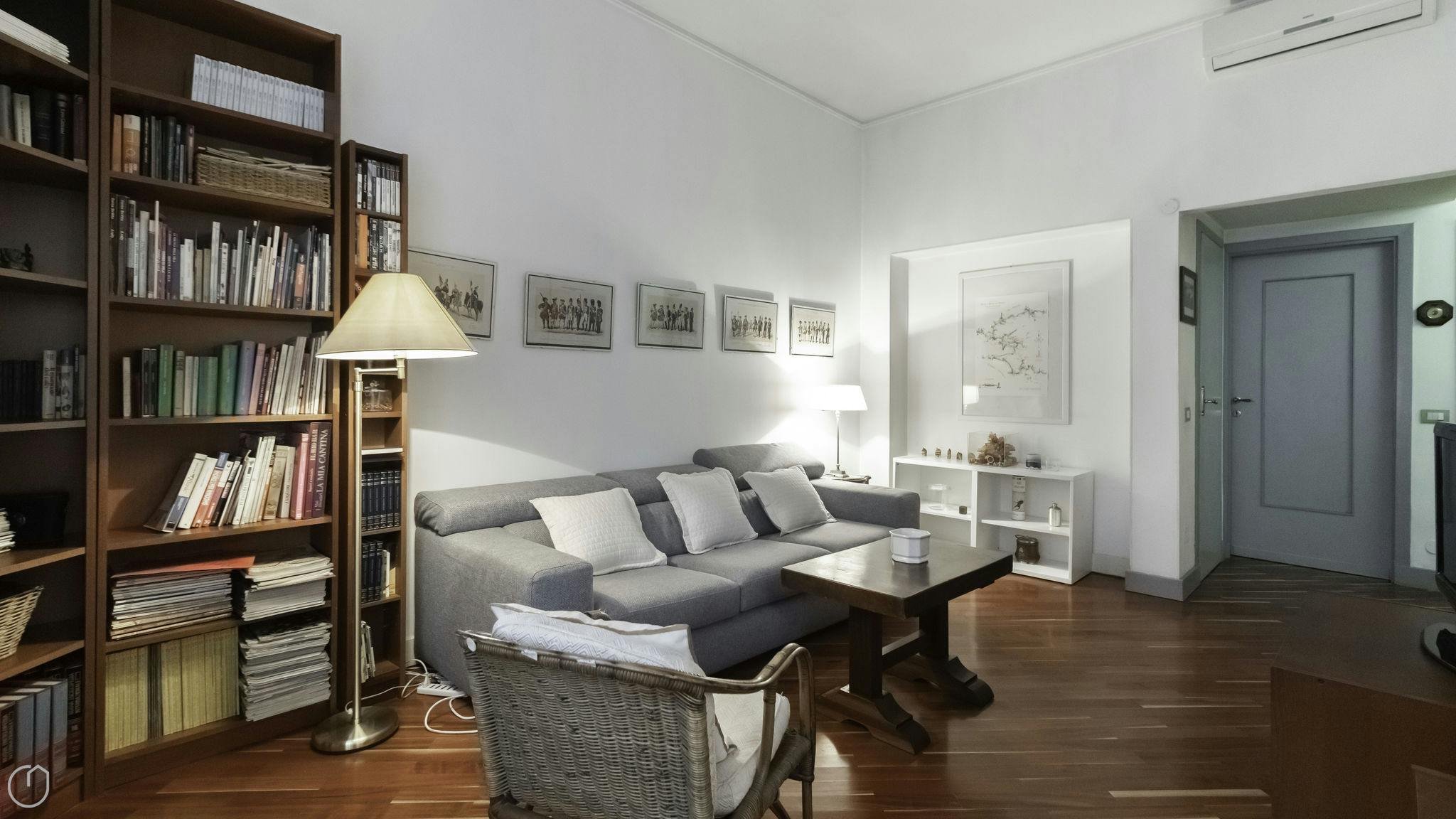 Apartment for rent for €1 per month in Milan, Via Giovanni Duprè