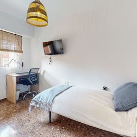 Private room for rent for €300 per month in Valencia, Carrer l'Alqueria Cremà