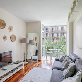 Apartment for rent for €1,595 per month in Barcelona, Carrer del Marquès de Campo Sagrado