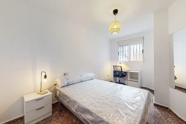 Private room in Carrer Vidal de Blanes, Valencia (1333271) room image 1