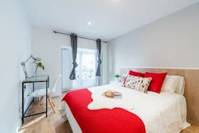 Private room for rent for €580 per month in Madrid, Calle de la Colegiata
