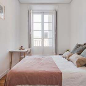 Private room for rent for €710 per month in Madrid, Calle de la Sal