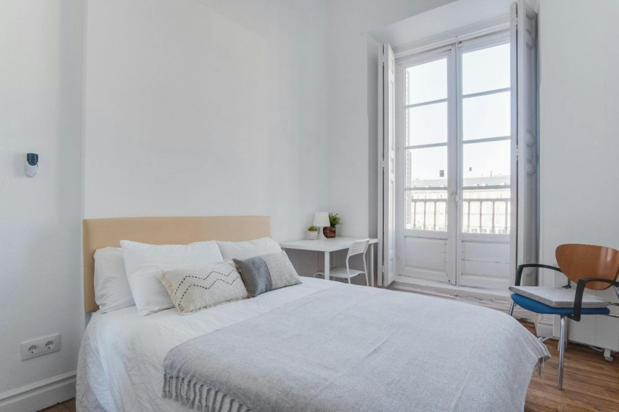 Calle de la Sal, Madrid preview