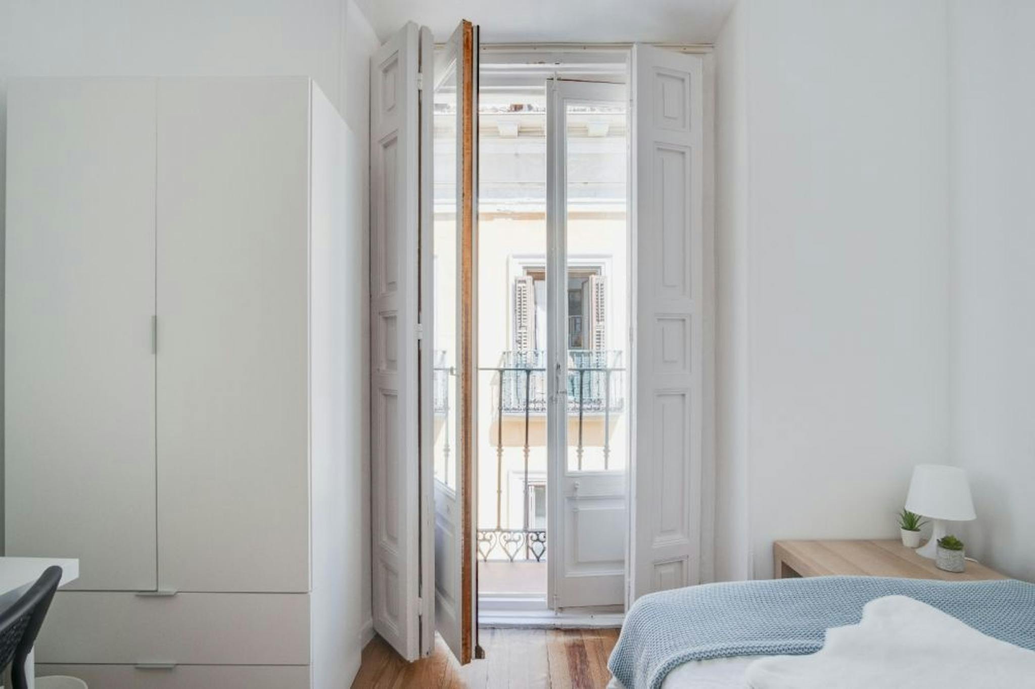 Calle de la Sal, Madrid preview