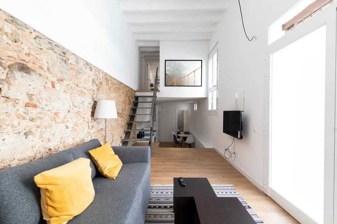 2-Bedroom Apartment in Travessia de Sant Antoni, Barcelona (1334585) ROOM 1
