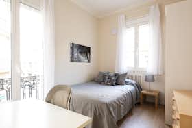 Mieszkanie do wynajęcia za 1460 € miesięcznie w mieście Barcelona, Travessia de Sant Antoni