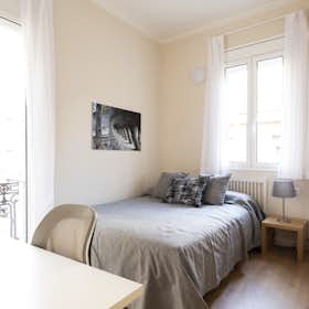 Mieszkanie do wynajęcia za 1460 € miesięcznie w mieście Barcelona, Travessia de Sant Antoni
