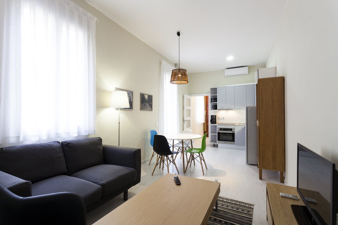 Appartement à louer pour 1 425 €/mois à Barcelona, Travessia de Sant Antoni