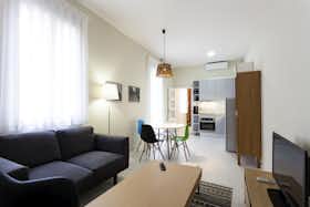 公寓 正在以 €1,350 的月租出租，其位于 Barcelona, Travessia de Sant Antoni