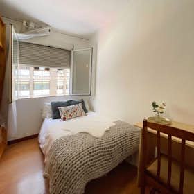 Private room for rent for €540 per month in Madrid, Calle de Joaquín María López