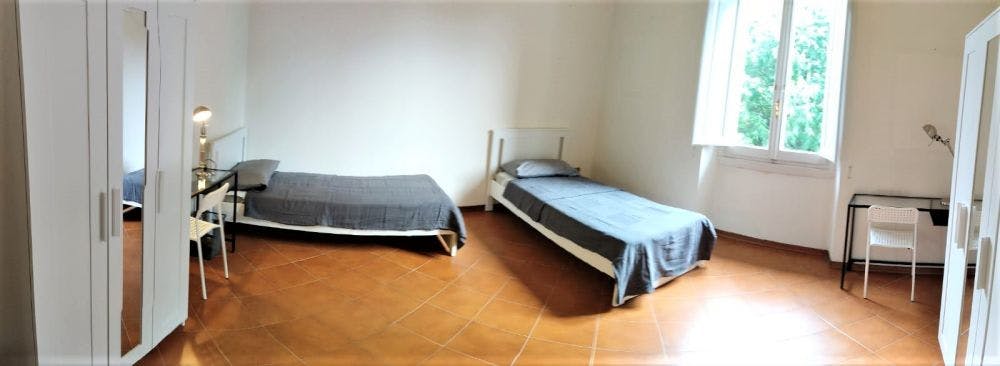 Shared room in Viale dei Mille, Florence (1335126) ROOM