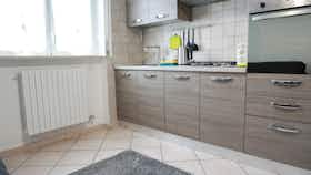 Квартира сдается в аренду за 1 446 € в месяц в Bollate, Vicolo Tagliamento