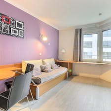 Apartment for rent for €1,473 per month in Issy-les-Moulineaux, Rue Éliane Jeannin-Garreau