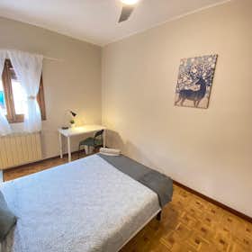 Private room for rent for €400 per month in Madrid, Calle del Doctor Bellido