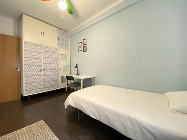 Private room in Calle de Martín de Vargas, Madrid (1337498) room image 2