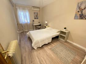 Mehrbettzimmer zu mieten für 380 € pro Monat in Fuenlabrada, Calle de Francia