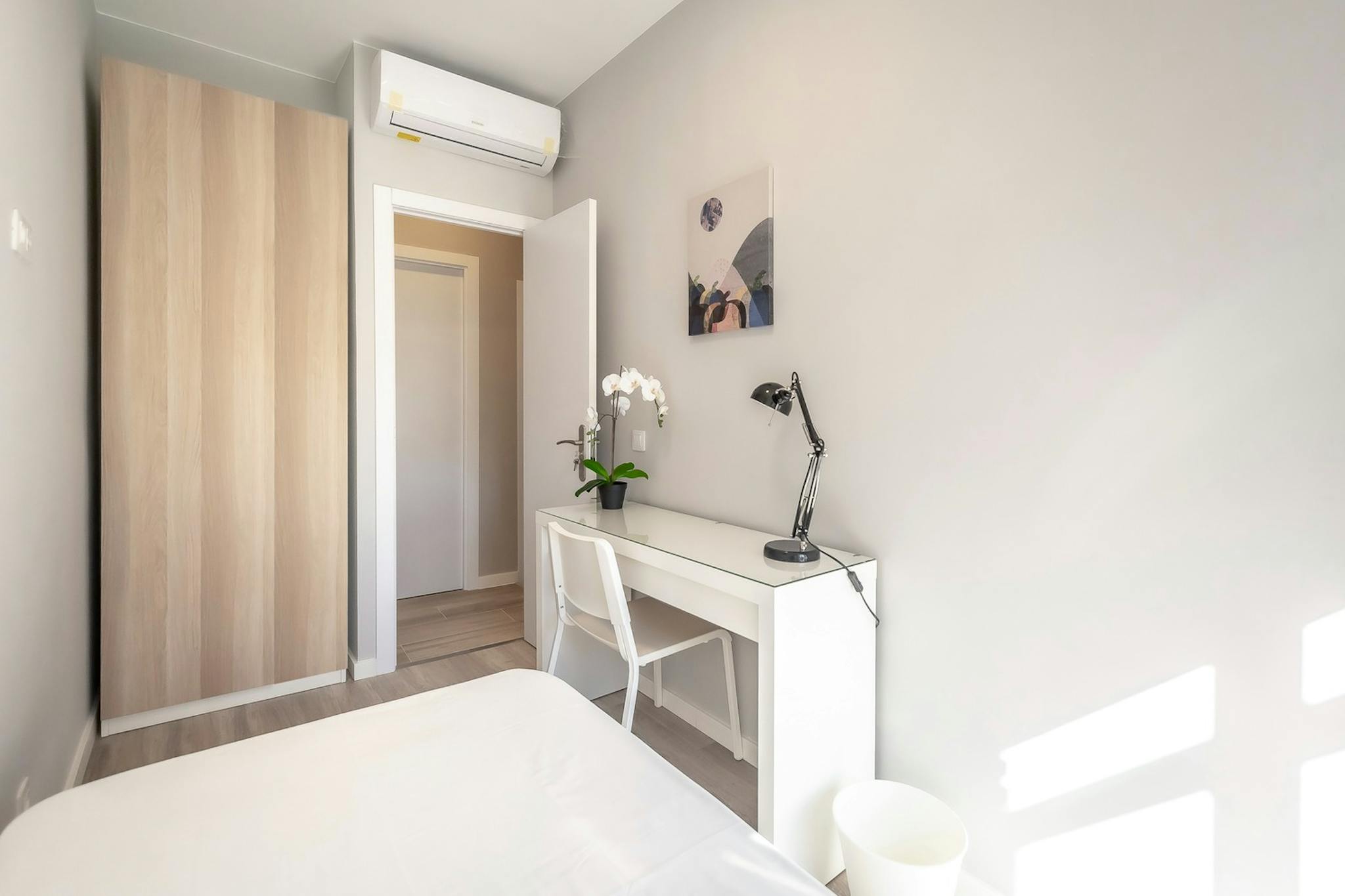 Calle del Puerto de Canfranc, Madrid preview