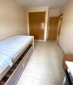Private room for rent for €280 per month in Castelló de la Plana, Gran Vía Tárrega Monteblanco