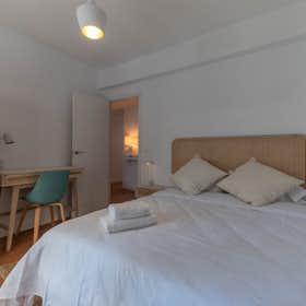 Private room for rent for €782 per month in Valencia, Carrer de Josep Benlliure