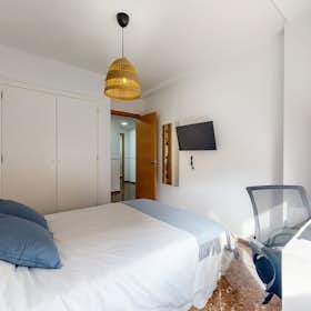 Private room for rent for €345 per month in Valencia, Carrer l'Alqueria Cremà
