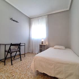 Private room for rent for €350 per month in Madrid, Plaza de Corpus Barga