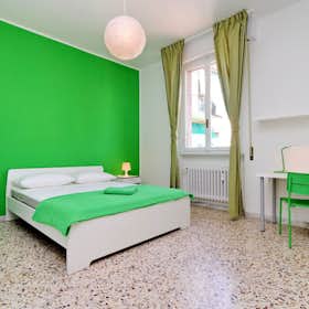 Private room for rent for €630 per month in Florence, Via Vincenzo Bellini
