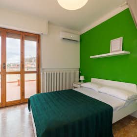 Private room for rent for €695 per month in Florence, Piazza Augusto Conti