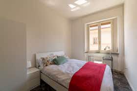 Private room for rent for €590 per month in Florence, Viale dei Mille