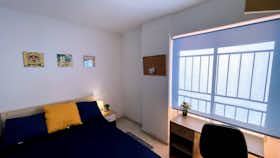 Privé kamer te huur voor € 350 per maand in Cartagena, Calle Carlos III