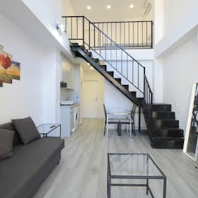 Studio for rent for €1,000 per month in Madrid, Calle de Monederos
