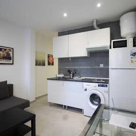 Studio for rent for €900 per month in Madrid, Travesía de la Huerta del Obispo