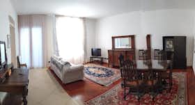 Apartment for rent for €990 per month in Tivoli, Via Trevio