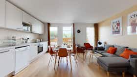 Pokój prywatny do wynajęcia za 466 € miesięcznie w mieście Noisy-le-Grand, Rue du Vallon