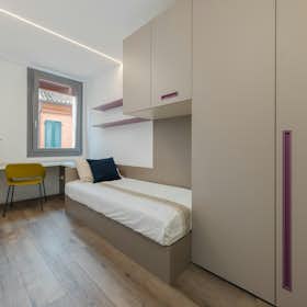 私人房间 正在以 €605 的月租出租，其位于 Ferrara, Via Fondobanchetto