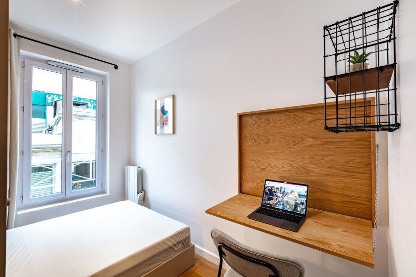Private room for rent for €1,150 per month in Paris, Rue Ordener