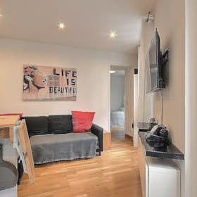 Mieszkanie do wynajęcia za 1188 € miesięcznie w mieście Paris, Rue Duhesme