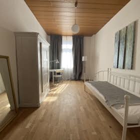 Privé kamer for rent for € 535 per month in Düsseldorf, Kölner Landstraße
