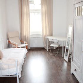 WG-Zimmer for rent for 535 € per month in Düsseldorf, Kölner Landstraße