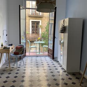 Private room for rent for €800 per month in Barcelona, Carrer de la Unió