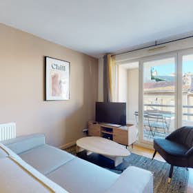 私人房间 正在以 €240 的月租出租，其位于 Marseille, Boulevard Boues
