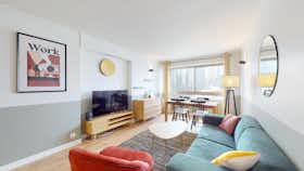 Отдельная комната сдается в аренду за 750 € в месяц в Courbevoie, Square Henri Regnault