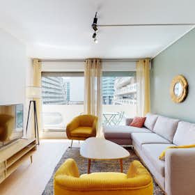 Private room for rent for €800 per month in Courbevoie, Galerie des Damiers