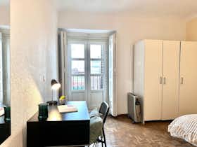 Private room for rent for €660 per month in Madrid, Plaza de los Herradores