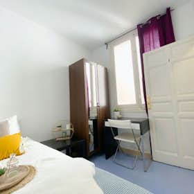 Private room for rent for €530 per month in Madrid, Calle de Galdo